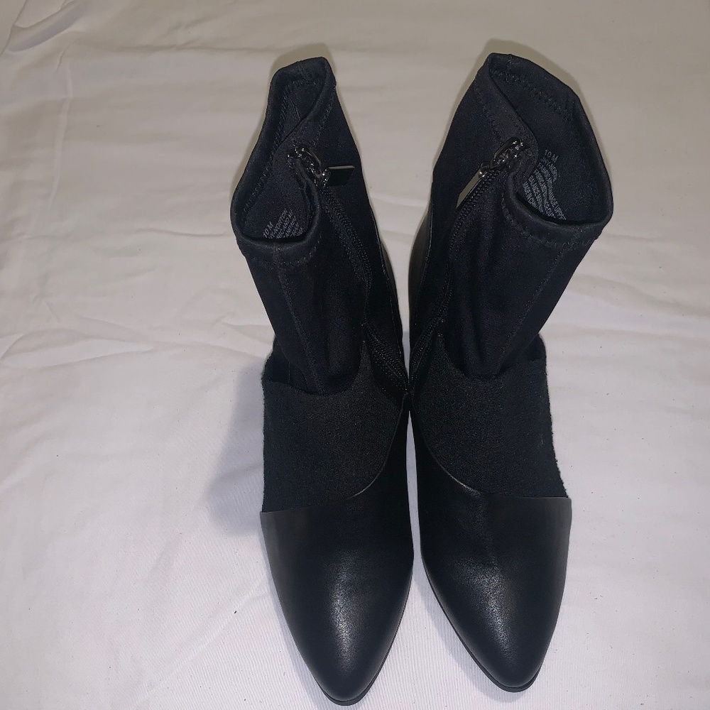 Jones New York boots